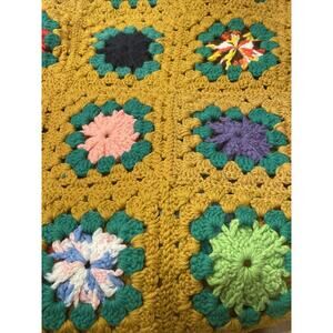 Vintage Handmade Flower Afghan Throw Blanket Granny Square Scalloped - 48” x 58”